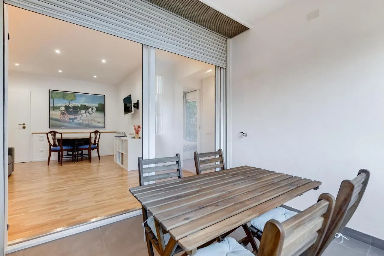 Giulio Cesare Apartment Rome