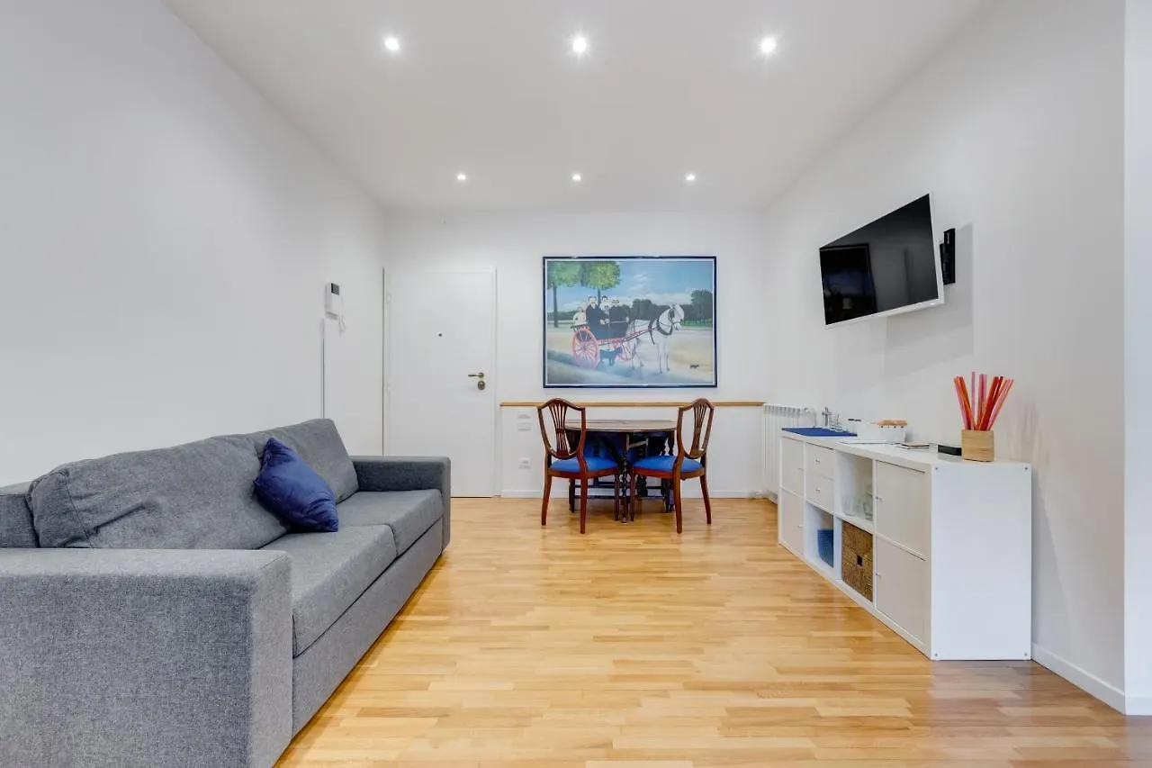 Giulio Cesare Apartment Rome